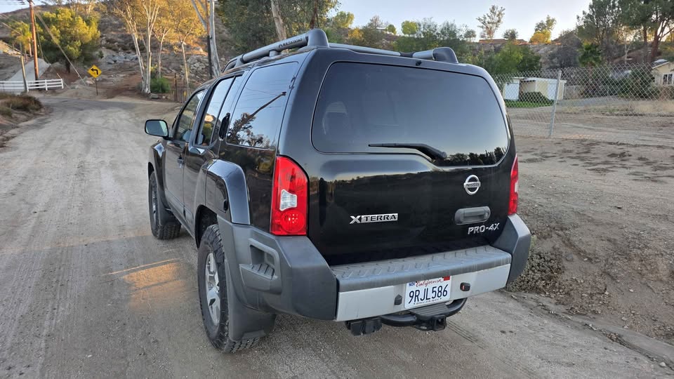 2011 Nissan Xterra · PRO-4X Sport Utility 4D in Menifee, CA (photo 6) — photo 6