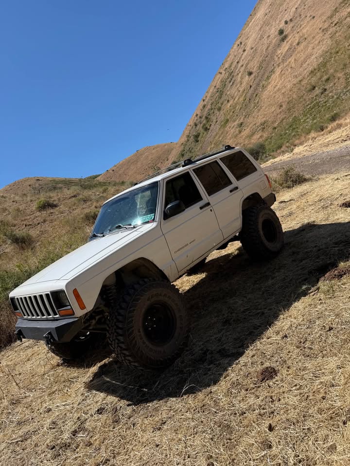 1999 Jeep Cherokee · Classic Sport Utility 4D in Burley, ID (photo 6) — photo 6