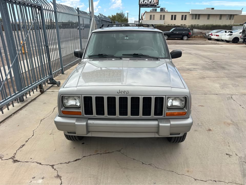 2000 Jeep Cherokee · Limited Sport Utility 4D in Phoenix, AZ (photo 6) — photo 6