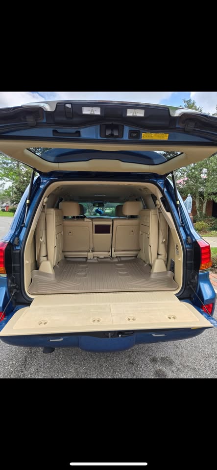2010 Lexus LX 570 in Lehi, UT (photo 6) — photo 6