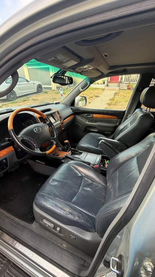 2004 Lexus GX · GX 470 Sport Utility 4D in San Lorenzo, CA (photo 6) — photo 6