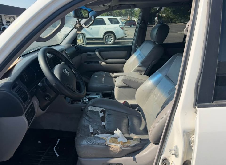 2004 Toyota Landcruiser · Sport Utility 4D in Salt Lake City, UT (photo 6) — photo 6
