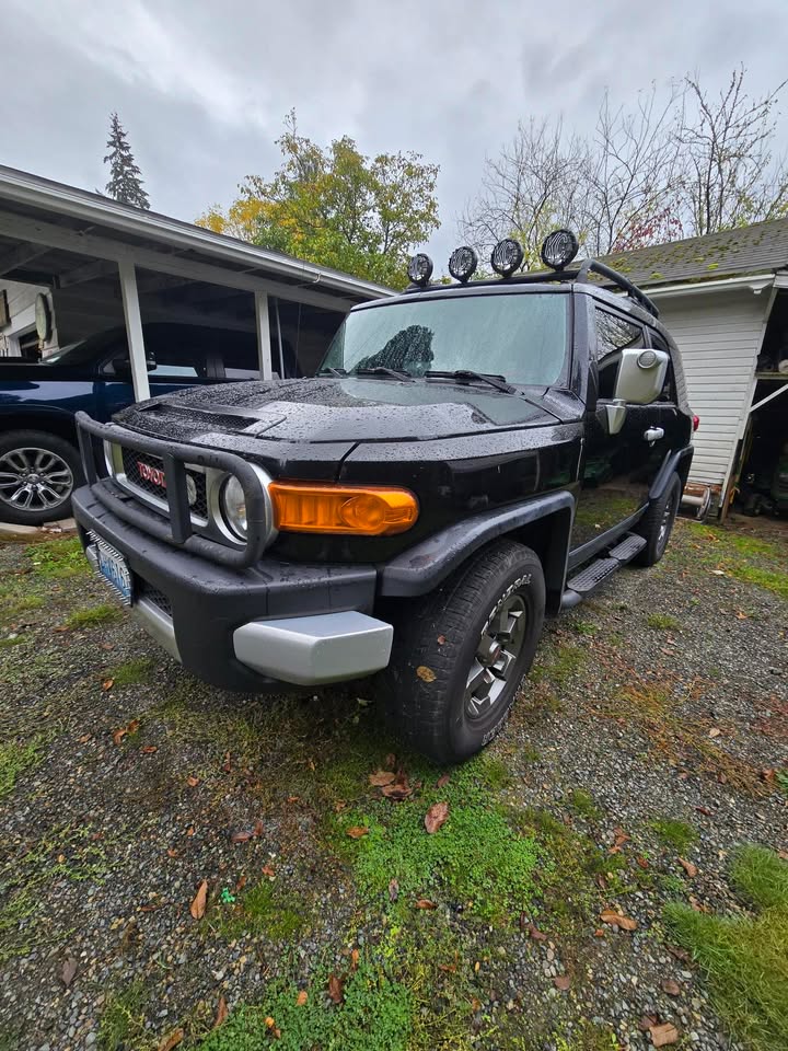 2007 Toyota fj cruiser (trade) in Bremerton, WA (photo 6) — photo 6