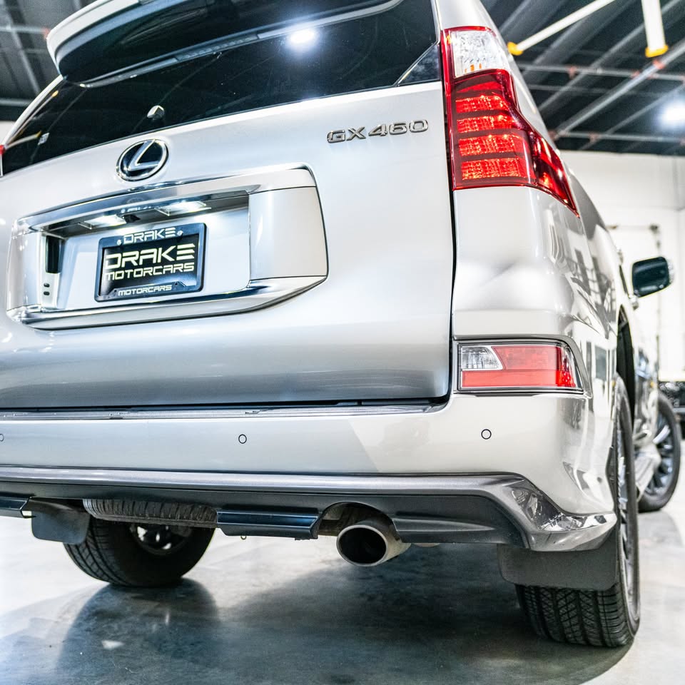 2020 Lexus GX460 in Denver, CO (photo 6) — photo 6