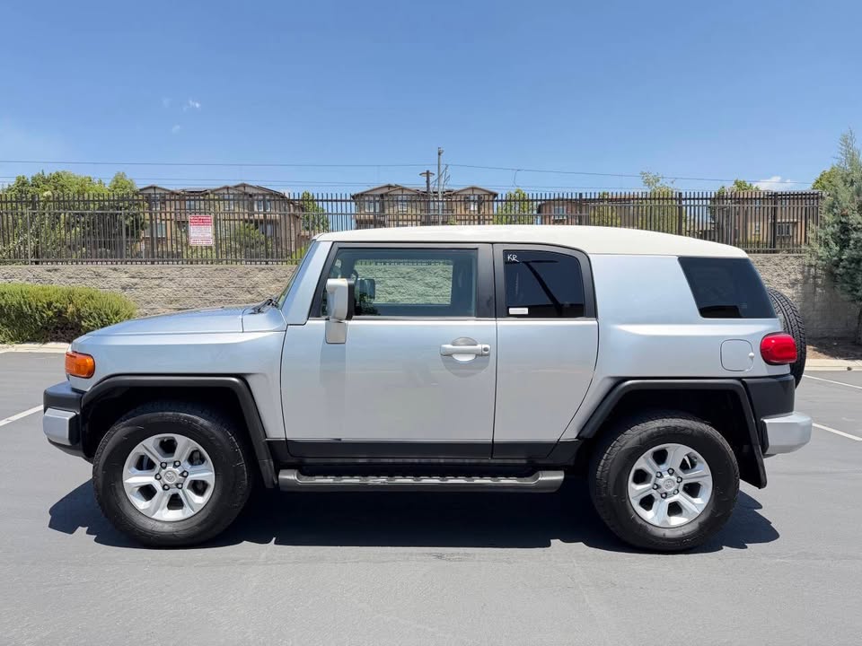2008 Toyota FJ Cruiser in Glendora, CA (photo 6) — photo 6