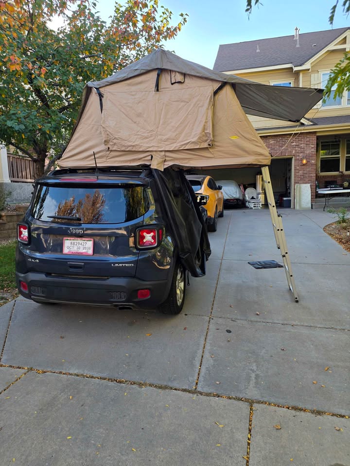 Smittybilt Overlander Roof Top Tent in Aurora, CO (photo 6) — photo 6