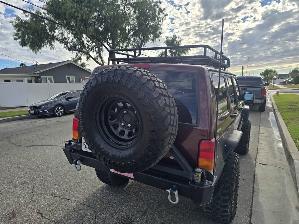 2000 Jeep Cherokee · Sport SUV 4D in Buena Park, CA (photo 6) — photo 6