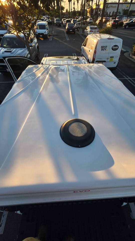 James Baroud Evolution Rooftop Tent in Huntington Beach, CA (photo 6) — photo 6