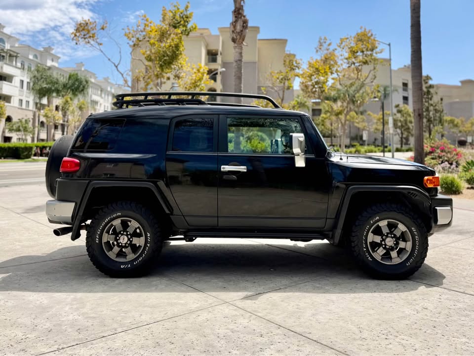 2007 Toyota FJ Cruiser · 4x4 TRD Special Edition in San Diego, CA (photo 5) — photo 5