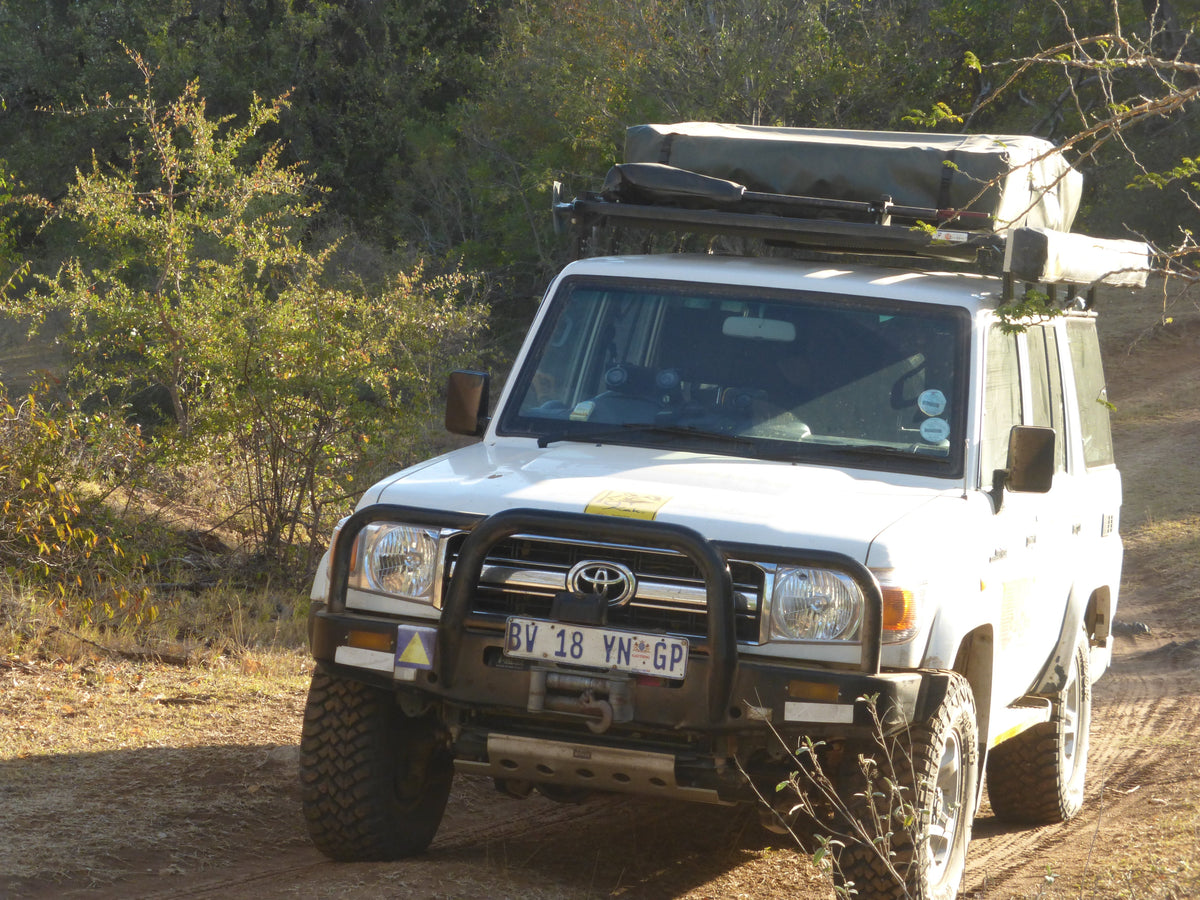 Toyota Land Cruiser 70 Series K9 Roof Rack Kit — photo 6