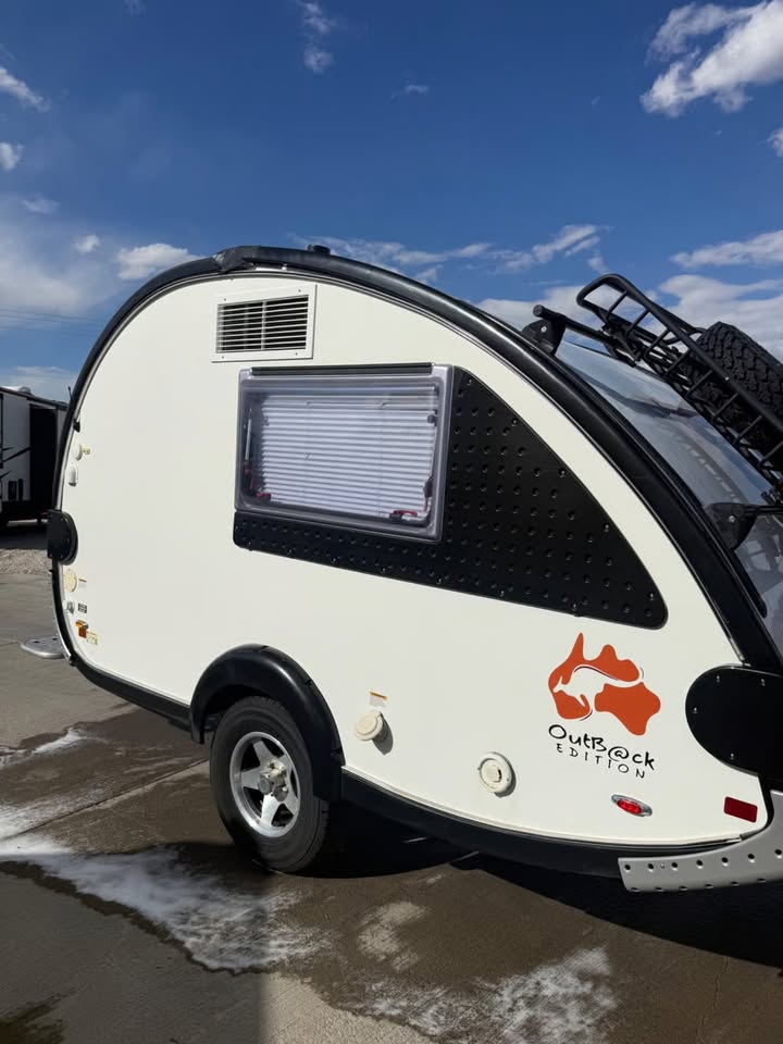 2017 Travel Trailer - NuCamp t@b 320 s in Longmont, CO (photo 4) — photo 4