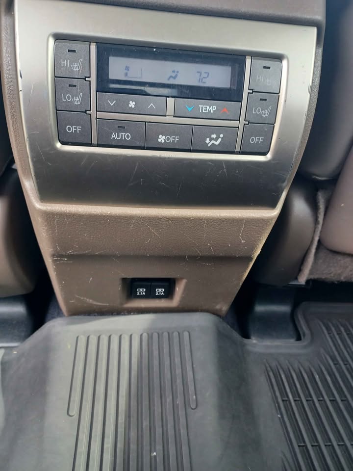 2021 Lexus GX GX 460 Luxury Sport Utility 4D in Goldsboro, NC (photo 11) — photo 11