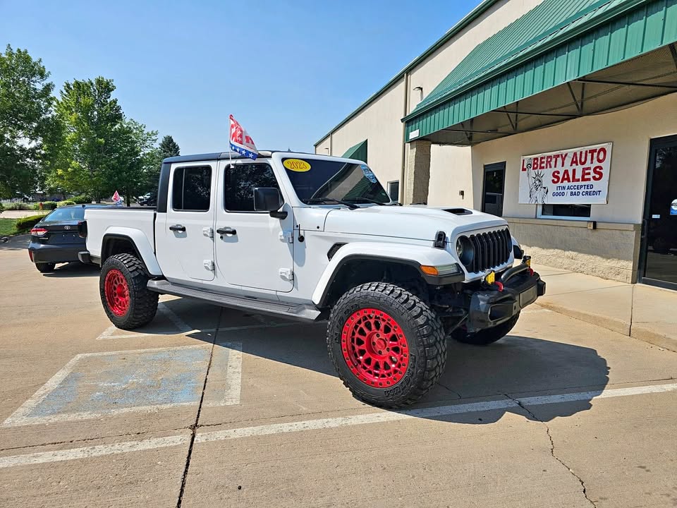 2023 Jeep Gladiator in Longmont, CO (photo 1) — photo 1
