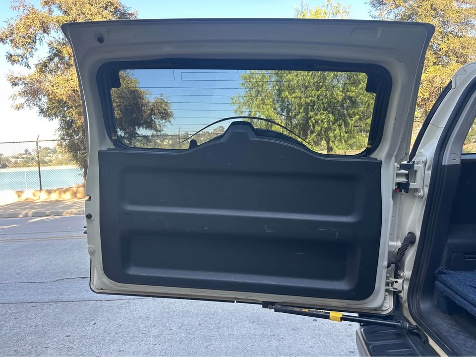 2012 Toyota FJ Cruiser · 4WD in Los Angeles, CA (photo 10)
