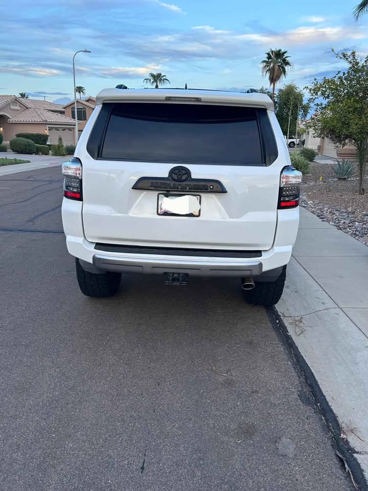 2017 Toyota 4Runner · TRD Off-Road Premium Sport Utility 4D in Phoenix, AZ (photo 6) — photo 6