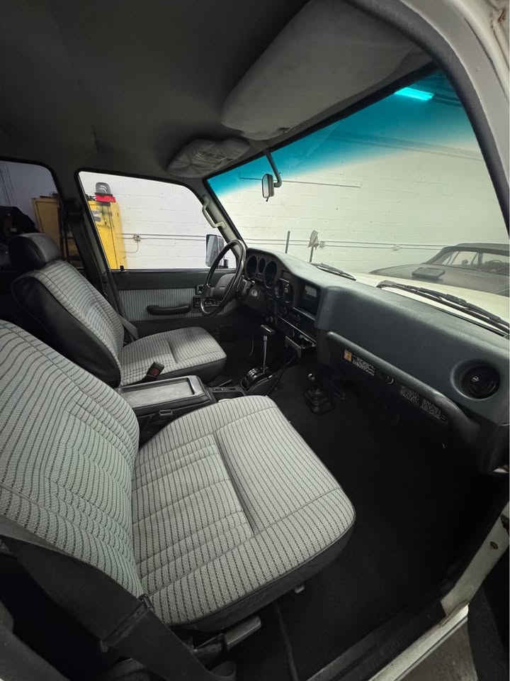 1988 Toyota Landcruiser · Sport Utility 4D in Gardena, CA (photo 7) — photo 7