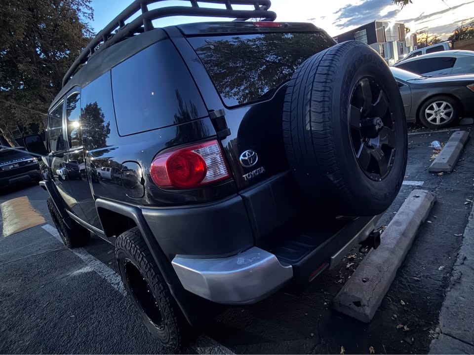 2010 Toyota FJ Cruiser in Denver, CO (photo 7) — photo 7
