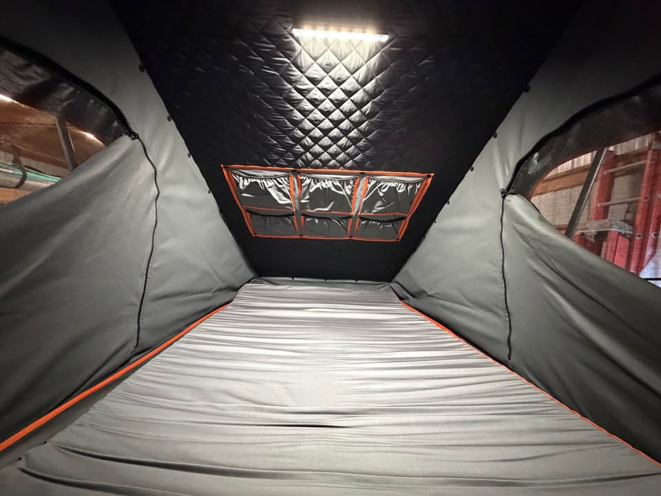 AluCab Canopy Camper in Lebanon, OR (photo 7) — photo 7
