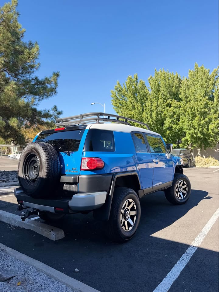 2007 Toyota FJ Cruiser · Sport Utility 2D in Reno, NV (photo 7) — photo 7