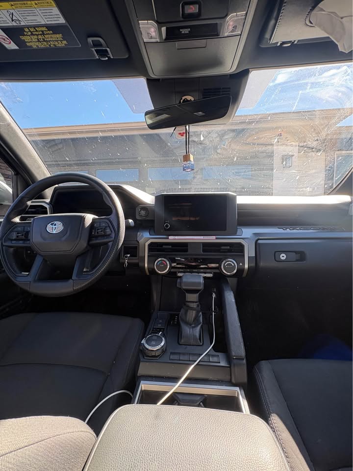2025 Toyota Tacoma Double Cab · SR5 Pickup 4D 6 ft in Sun Valley, NV (photo 7) — photo 7