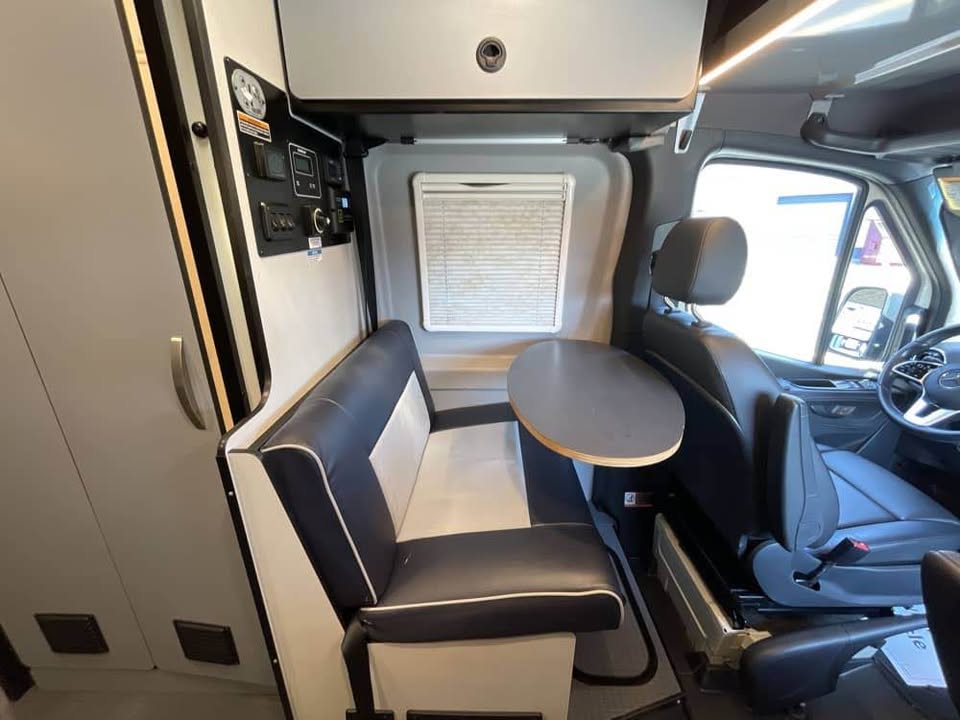 2023 Winnebago Revel 44e in Houston, TX (photo 7) — photo 7