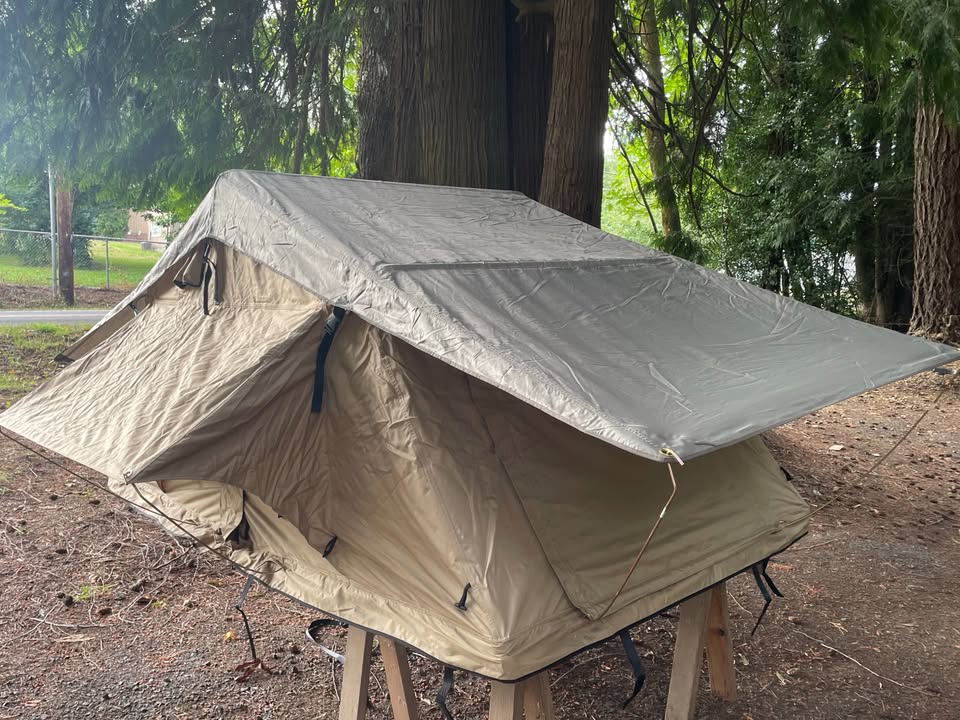 Smittybilt Rooftop Tent in Gresham, OR (photo 7) — photo 7
