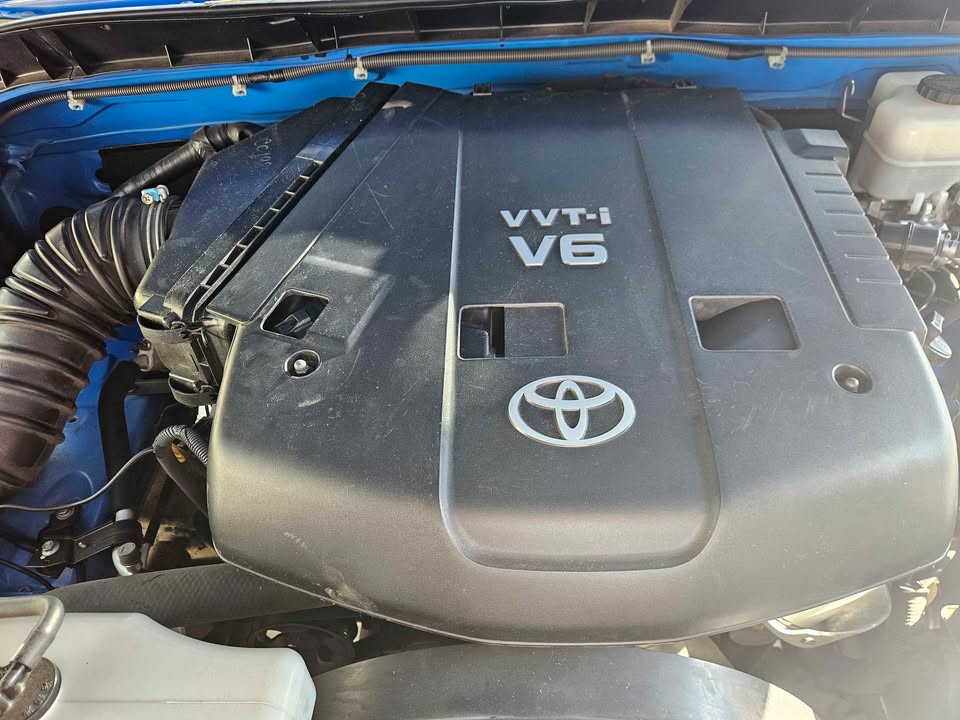 Toyota FJ Cruiser in Eagle, ID (photo 7) — photo 7