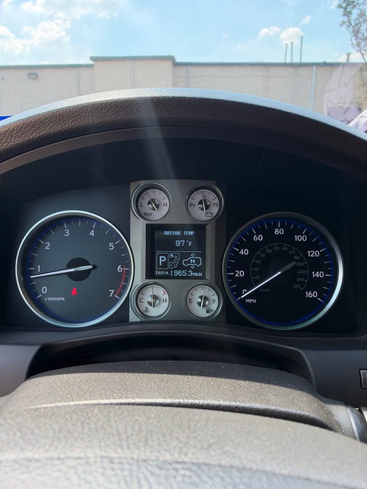 2008 Lexus LX · LX 570 Sport Utility 4D in Fort Worth, TX (photo 7) — photo 7
