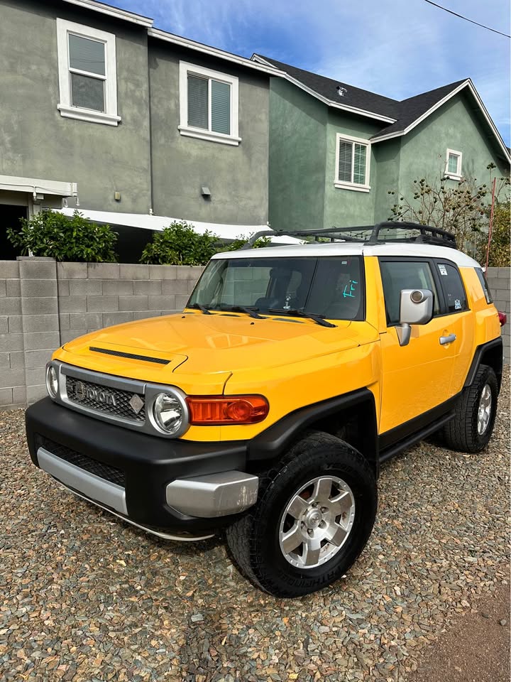 2007 Toyota FJ Cruiser · Sport Utility 2D in Phoenix, AZ (photo 7) — photo 7