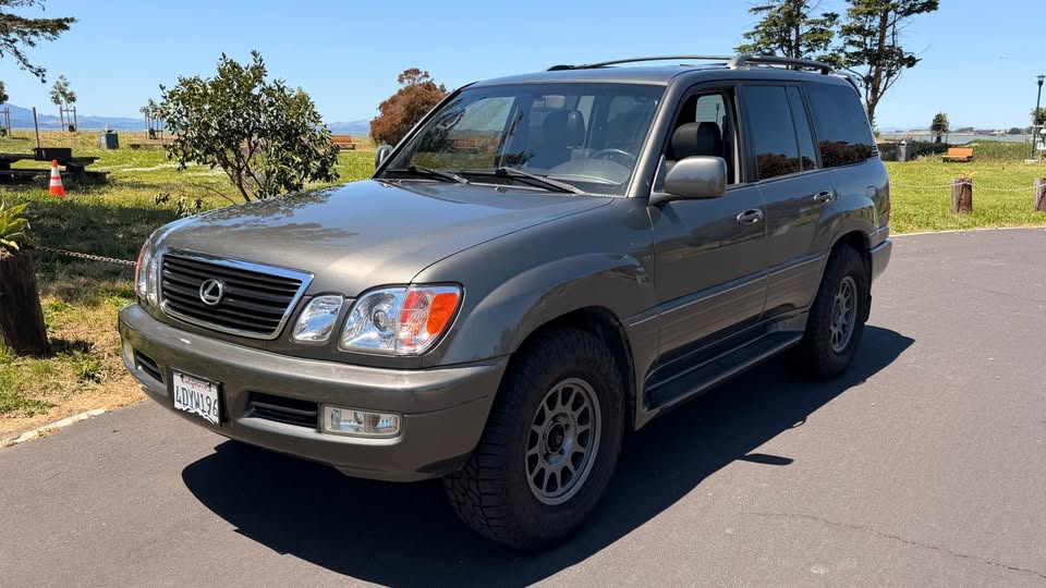 1999 Lexus LX · LX 470 Sport Utility 4D in Berkeley, CA (photo 7) — photo 7