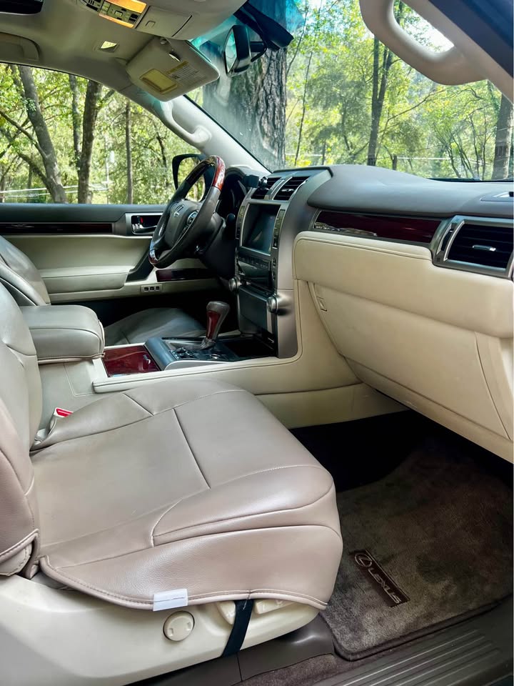 2010 Lexus GX · GX 460 Sport Utility 4D in Grass Valley, CA (photo 7) — photo 7