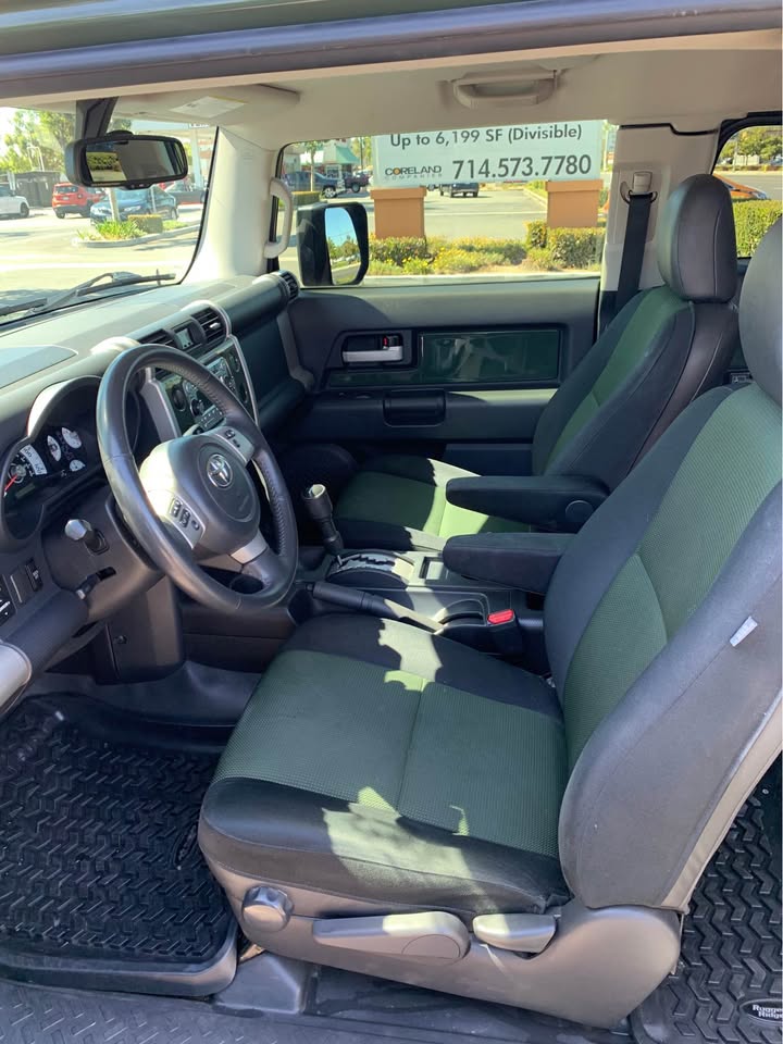 2011 Toyota FJ Cruiser in Lakewood, CA (photo 7) — photo 7