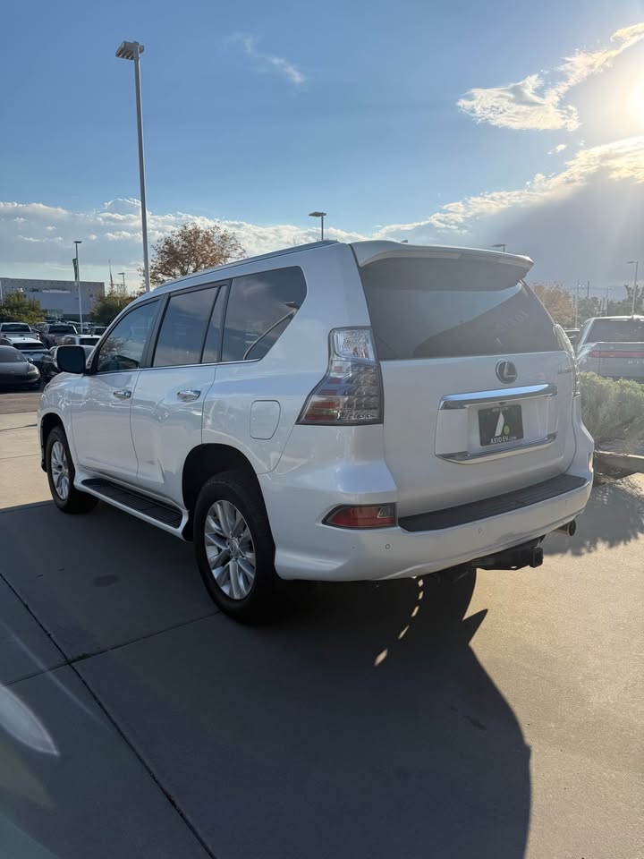 2021 Lexus GX GX 460 Premium Sport Utility 4D in Sandy, UT (photo 7) — photo 7