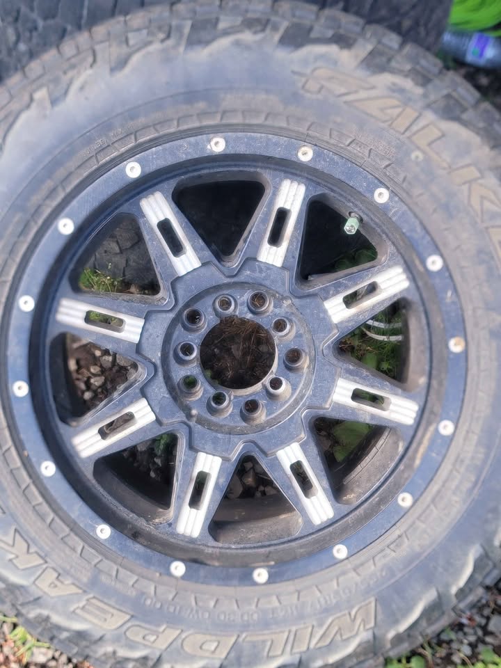 Falken Wildpeak 255/65R17 Tires with Rims in Sparks, NV (photo 2) — photo 2