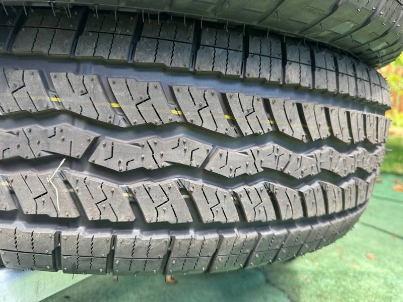 Falken WildPeak A/T3W A Tires 265/70r18 265/70/18 or 265-70-18 takeoffs in Portland, OR (photo 2) — photo 2