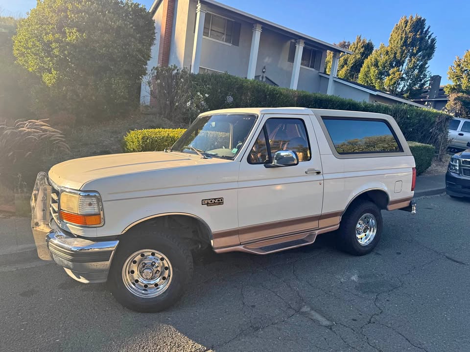 1995 Ford Bronco · Eddie Bauer
