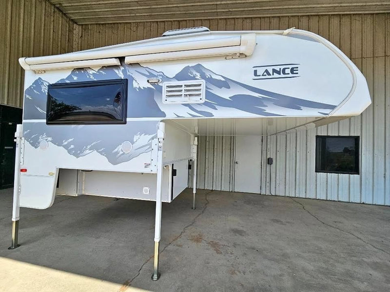 2021 LANCE 650 TRUCK CAMPER in Pearl, MS (photo 1) — photo 1