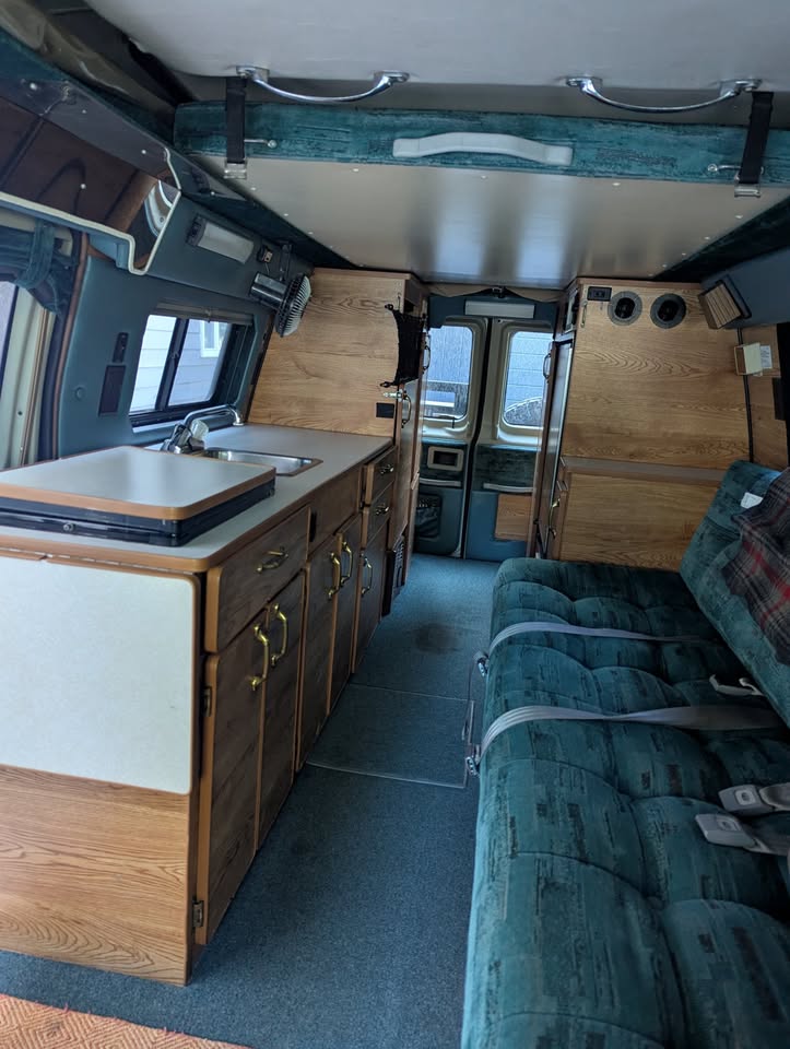 1998 Ford e250 sportsmobile in Bend, OR (photo 5) — photo 5