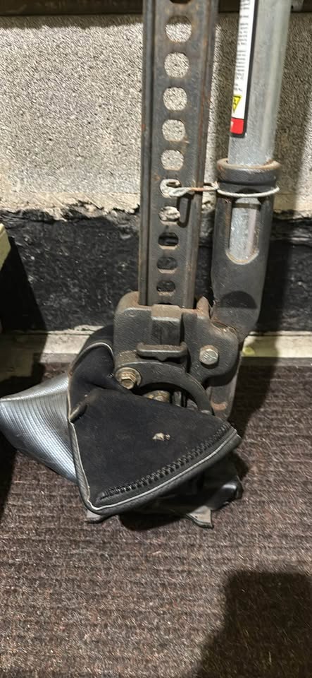 48” Hi-Lift Farm Jack with JackCover – Good Condition in Clinton Twp, MI (photo 3) — photo 3