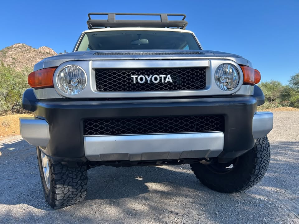 2007 Toyota Fj Cruiser 6spd Manual / Engine Replaced May 2026 in Phoenix, AZ (photo 8) — photo 8