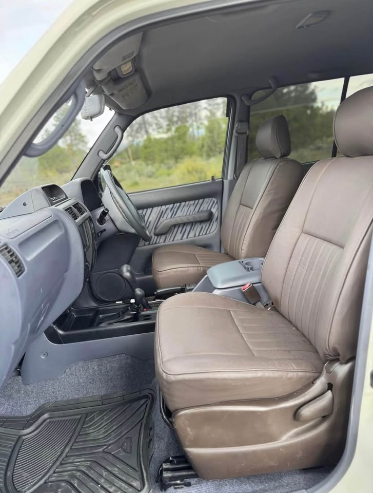 1996 Toyota Landcruiser · Prado in Bend, OR (photo 8) — photo 8
