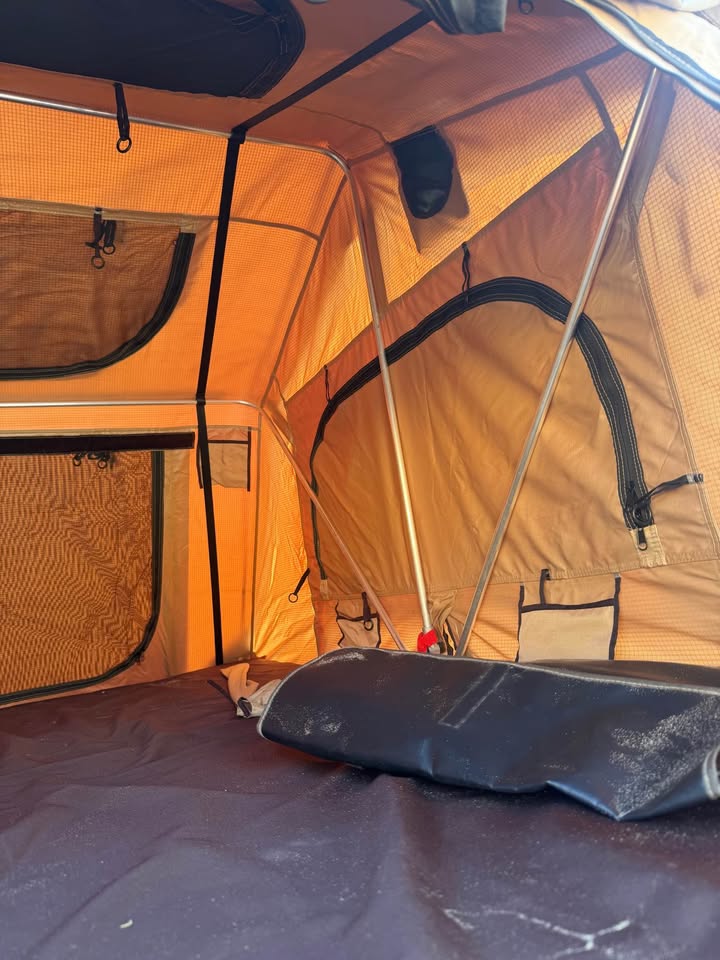 Smittybilt tent in Selma, CA (photo 8) — photo 8