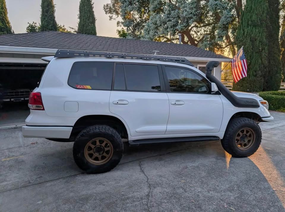 2009 Toyota Landcruiser · Sport Utility 4D in Venice, CA (photo 8) — photo 8