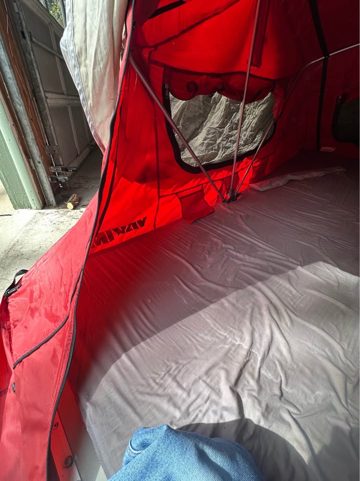 2017 Yakima Skyrise Rooftop tent in Helena, MT (photo 8) — photo 8