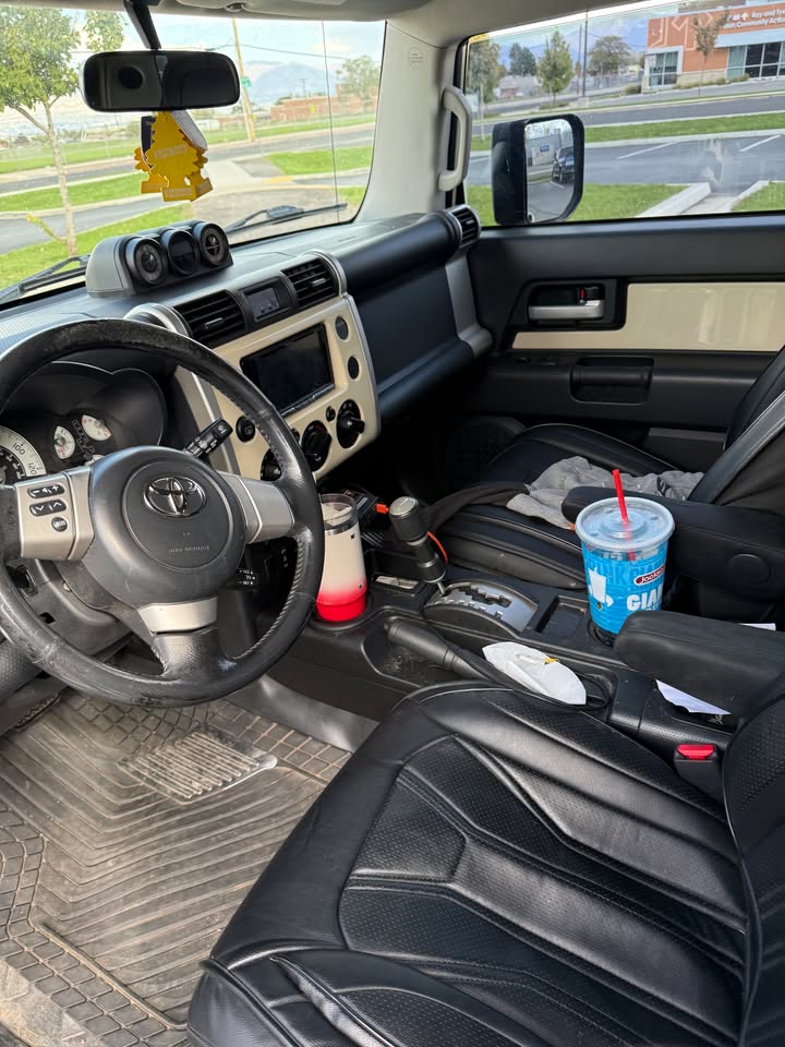 2008 Toyota fj cruiser base with rw lockers in Salt Lake City, UT (photo 8) — photo 8