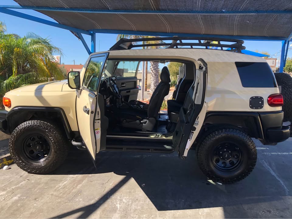 2008 Toyota FJ Cruiser · Base in Torrance, CA (photo 8) — photo 8