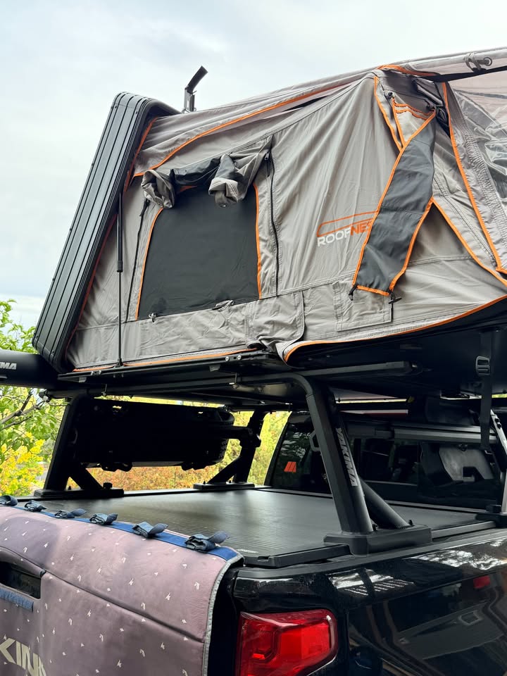 Roofnest Condor Overland 2 hardshell rooftop tent in Bend, OR (photo 8) — photo 8