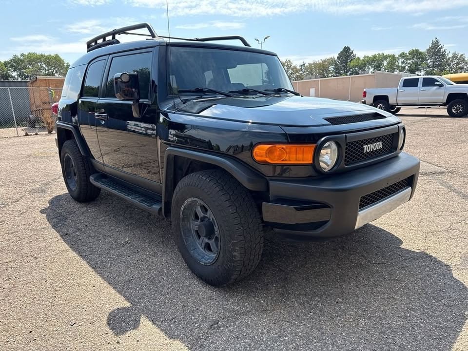 2014 Toyota FJ Cruiser in Greeley, CO (photo 8) — photo 8