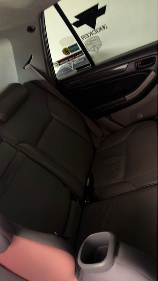 2004 Toyota 4Runner · Limited Sport Utility 4D in Spring, TX (photo 8) — photo 8
