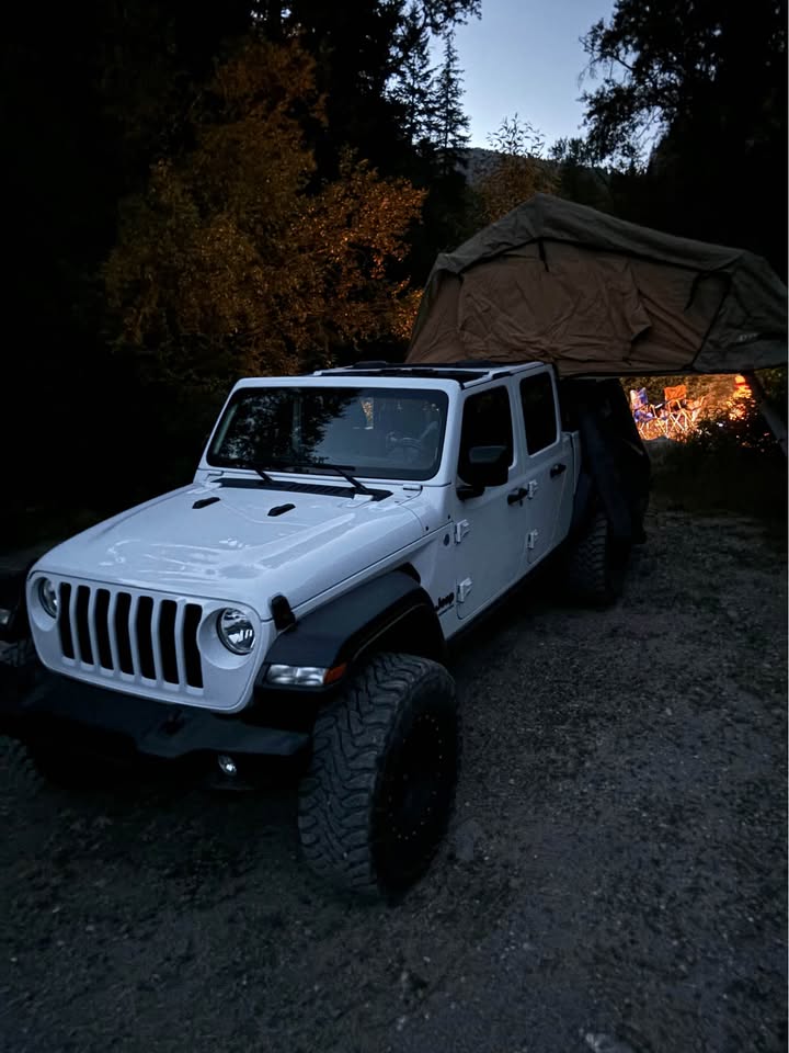 2021 Jeep Gladiator · Sport Pickup 4D 5 ft in Vineyard, UT (photo 8) — photo 8